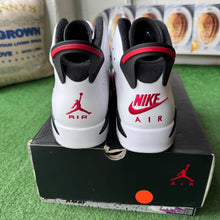 Load image into Gallery viewer, 2014/2020 Jordan Carmine 6s Size 9.5
