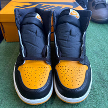 Load image into Gallery viewer, Jordan Taxi 1s Size 8.5
