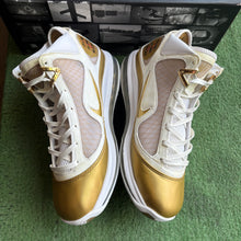 Load image into Gallery viewer, Nike LeBron China 7s Size 10.5
