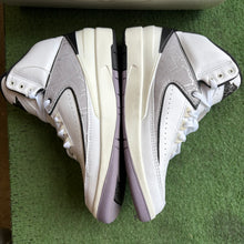 Load image into Gallery viewer, Jordan Python 2s Size 8
