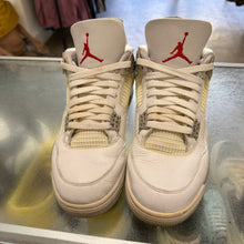 Load image into Gallery viewer, Jordan White Oreo 4s Size 10.5
