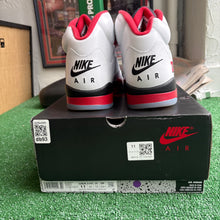 Load image into Gallery viewer, Jordan Black Tongue Fire Red 5s Size 11
