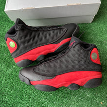 Load image into Gallery viewer, Jordan Bred 13s Size 9.5
