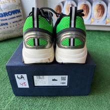 Load image into Gallery viewer, Dior B22 Size 45
