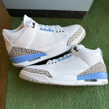Load image into Gallery viewer, Jordan UNC 3s Size 11.5
