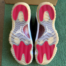 Load image into Gallery viewer, Jordan Bred Low IE 11s Size 11
