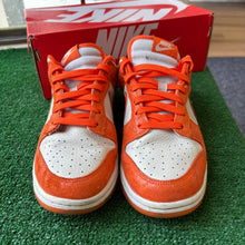 Load image into Gallery viewer, Nike Cracked Orange Low Dunks Size 8.5W/7M
