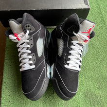Load image into Gallery viewer, Jordan Reimagined Metallic 5s Size 10.5
