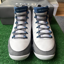 Load image into Gallery viewer, Jordan Flint 9s Size 9
