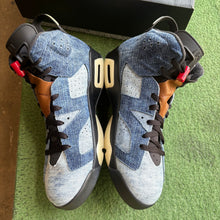 Load image into Gallery viewer, Jordan Denim 6s Size 12

