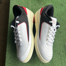 Load image into Gallery viewer, Jordan Chicago Twist Low 2s Size 11.5W/10M
