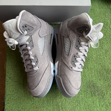 Load image into Gallery viewer, Jordan Wolf Grey 5s Size 8.5
