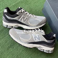 Load image into Gallery viewer, New Balance Slate Grey Raincloud 2002Rs Size 12
