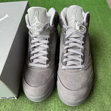 Load image into Gallery viewer, Jordan Wolf Grey 5s Size 11
