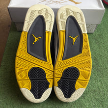 Load image into Gallery viewer, Jordan Vivid Sulfur 4s Size 10.5W/9M
