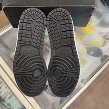 Load image into Gallery viewer, Jordan Chicago Toe Mid 1s Size 9.5
