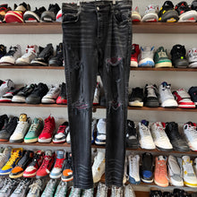 Load image into Gallery viewer, Amiri Jeans Size 38
