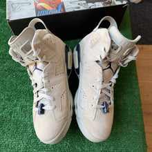 Load image into Gallery viewer, Jordan Georgetown 6s Size 10.5
