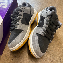 Load image into Gallery viewer, Nike SB Dark Smoke Grey Low Dunks Size 8
