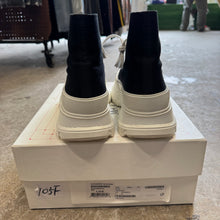 Load image into Gallery viewer, Alexander McQueen Boots Size 45
