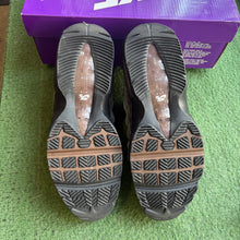 Load image into Gallery viewer, Nike SB Cacao Wow Air Max 95s Size 9.5
