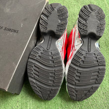 Load image into Gallery viewer, RAF Simon Osweegos Size 9
