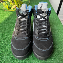 Load image into Gallery viewer, Jordan University Blue 5s Size 9
