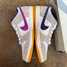 Load image into Gallery viewer, Nike SB Rayssa Leal Low Dunks Size 11.5
