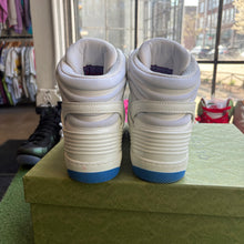 Load image into Gallery viewer, Gucci Baskets Size 9UK
