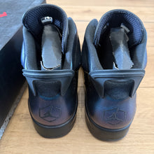 Load image into Gallery viewer, Jordan Chameleon 6s Size 11
