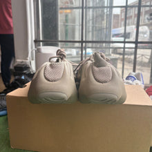 Load image into Gallery viewer, Yeezy Stone Flax 450s Size 11
