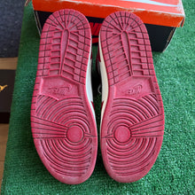Load image into Gallery viewer, Jordan Lost and Found 1s Size 10
