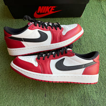 Load image into Gallery viewer, Jordan Chicago Low 1s Size 8.5
