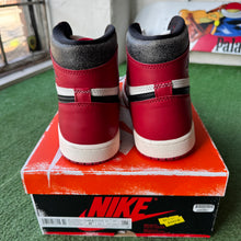 Load image into Gallery viewer, Jordan Lost and Found 1s Size 8.5
