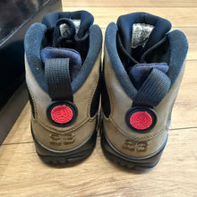 Load image into Gallery viewer, Jordan Olive 9s Size 7.5
