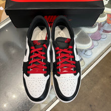 Load image into Gallery viewer, Jordan Black Toe Low 1s Size 13
