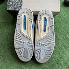 Load image into Gallery viewer, Jordan Lucky Shorts Size 12
