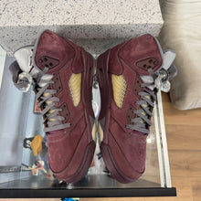 Load image into Gallery viewer, Jordan Burgundy 5s Size 10.5
