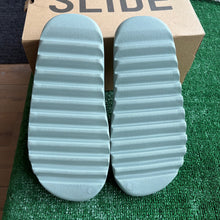 Load image into Gallery viewer, Adidas Yeezy Salt Slide Size 12
