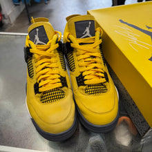 Load image into Gallery viewer, Jordan Lightning 4s Size 8.5
