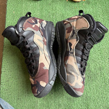 Load image into Gallery viewer, Jordan Camo 10s Size 8.5
