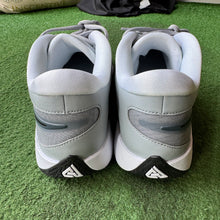 Load image into Gallery viewer, Nike Giannis Freaks Size 11.5
