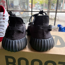 Load image into Gallery viewer, Yeezy Onyx 350 V2s Size 13

