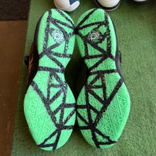 Load image into Gallery viewer, Nike Illusion KD 6s Size 12
