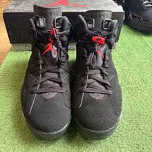 Load image into Gallery viewer, Jordan Black Infared 6s Size 9.5
