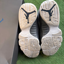 Load image into Gallery viewer, Jordan Flint 9s Size 10.5
