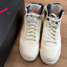 Load image into Gallery viewer, Jordan Shattered Backboard 5s Size 13
