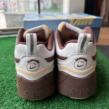Load image into Gallery viewer, Nike Travis Scott Field Jaxx Size 9.5
