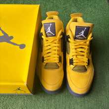 Load image into Gallery viewer, Jordan Lightning 4s Size 12
