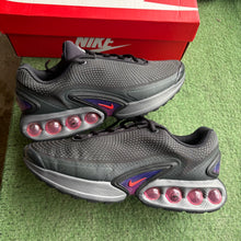 Load image into Gallery viewer, Nike Air Max DNS Size 9
